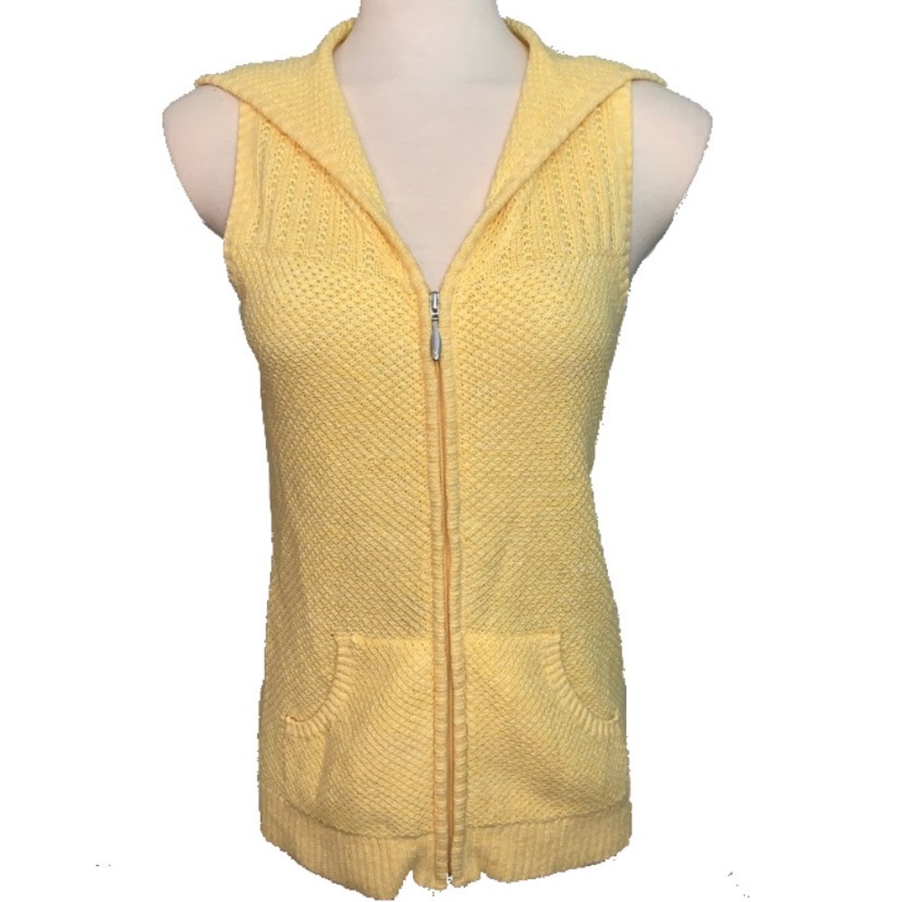 🍁Yellow Zip-up Sweater Vest